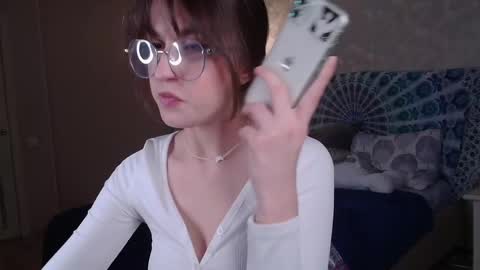Alice love fuck online show from 9, 3, 2025