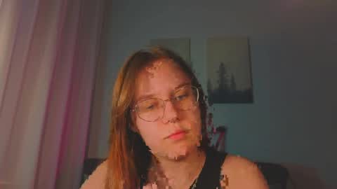 Snapshot of alice_miiiller chatting on 24, 4, 2026 Alice online show from 24, 4, 2026
