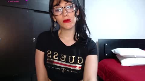 alice mossa online show from 4, 3, 2025