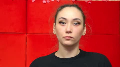 Snapshot of alice_munro chatting on 14, 1, 2025 AliceMunro online show from 14, 1, 2025