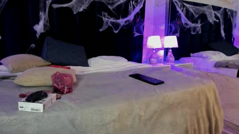 alice_simpson1 online show from 21, 10, 2025