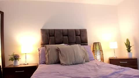 Snapshot of alicecullenn_ chatting on 18, 10, 2025 Alice Cullen online show from 18, 10, 2025