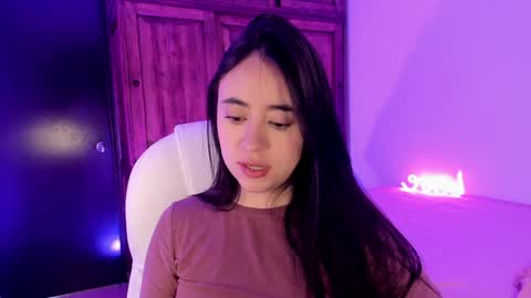 Snapshot of alicee_2 chatting on 20, 1, 2025 Aliceee  ..   97YP9VWGZHrefnav wishlist lists 1 online show from 20, 1, 2025