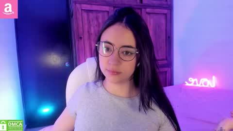 Snapshot of alicee_2 chatting on 16, 10, 2025 Aliceee  ..   97YP9VWGZHrefnav wishlist lists 1 online show from 16, 10, 2025