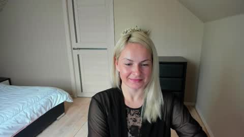 Alicee online show from 21, 10, 2025