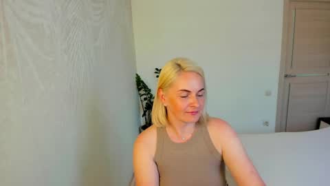 Alicee online show from 3, 6, 2026