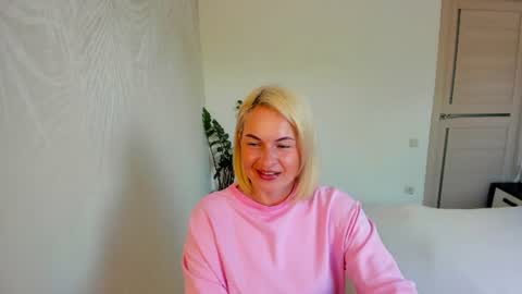 Snapshot of alicee__grace chatting on 21, 6, 2026 Alicee online show from 21, 6, 2026