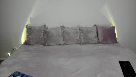 Snapshot of aliceeshy chatting on 25, 6, 2026 Alice online show from 25, 6, 2026