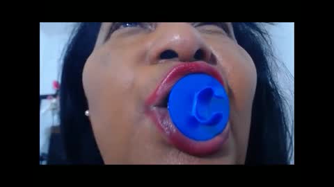 Snapshot of alicematuremilf chatting on 10, 10, 2025 yasmin online show from 10, 10, 2025