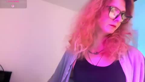 Snapshot of alicepinkhead chatting on 24, 7, 2026 AlicePinkhead online show from 24, 7, 2026