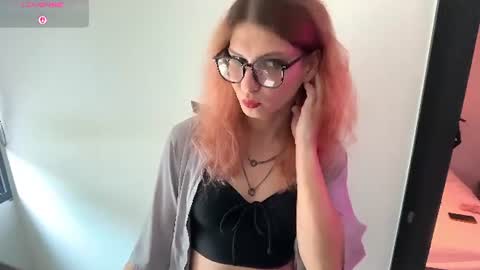 Snapshot of alicepinkhead chatting on 31, 7, 2026 AlicePinkhead online show from 31, 7, 2026