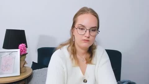 alicesensitive online show from 16, 9, 2025