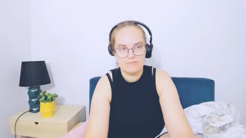 alicesensitive online show from 11, 10, 2025