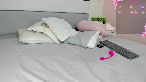          online show from 8, 3, 2025