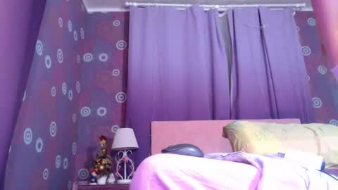 alicewetsquirt online show from 4, 12, 2025