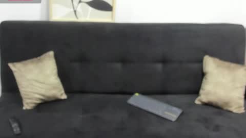 Alicia Thomson online show from 7, 4, 2026