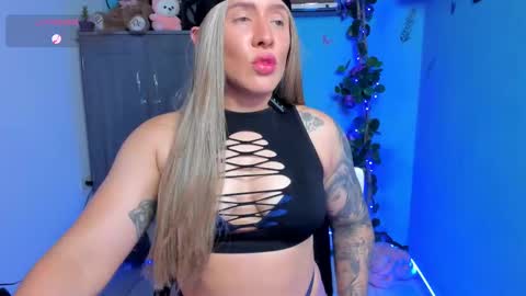 Jennyfer online show from 15, 9, 2025