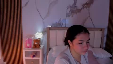Snapshot of alicialevy chatting on 18, 7, 2026 LUNA online show from 18, 7, 2026