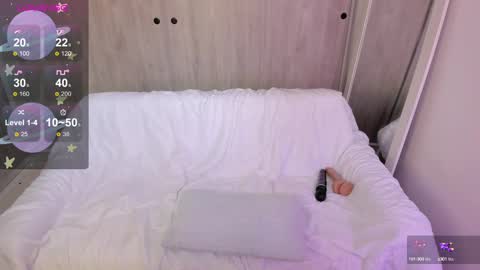 Snapshot of alicialodge1 chatting on 1, 3, 2025 CINNAMON GIRL online show from 1, 3, 2025