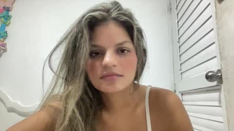 Snapshot of alicie_ebony1 chatting on 9, 12, 2024 luisa online show from 9, 12, 2024