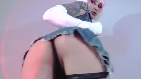 Snapshot of alienexxx chatting on 19, 2, 2025 online show from 19, 2, 2025