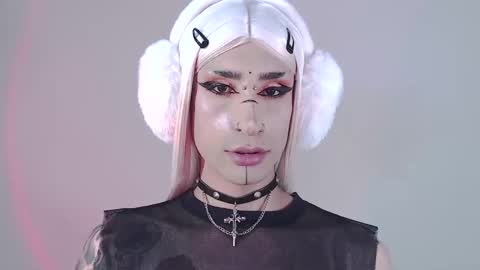 Snapshot of alienexxx chatting on 25, 2, 2025 online show from 25, 2, 2025