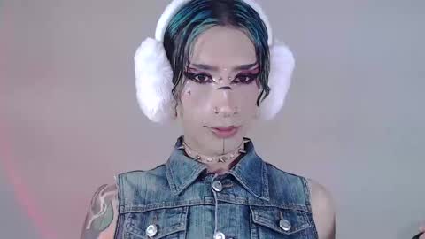 Snapshot of alienexxx chatting on 7, 3, 2025 online show from 7, 3, 2025