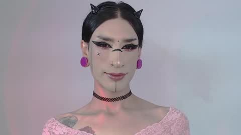 Snapshot of alienexxx chatting on 25, 9, 2025 online show from 25, 9, 2025