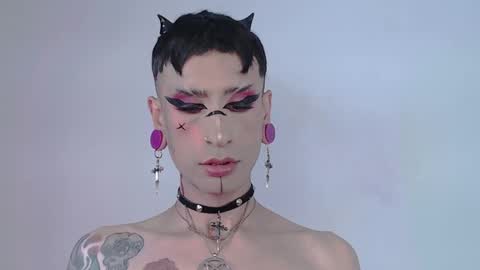 Snapshot of alienexxx chatting on 2, 10, 2025 online show from 2, 10, 2025