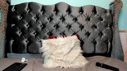 Alice online show from 26, 1, 2025