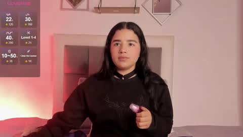 aliice_walker_ online show from 8, 1, 2025