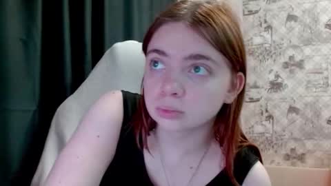 Snapshot of aliiice_stone chatting on 8, 3, 2026 Alice online show from 8, 3, 2026