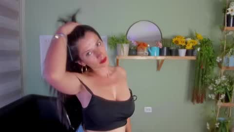 Snapshot of aliiz_01 chatting on 31, 1, 2025 Camii online show from 31, 1, 2025
