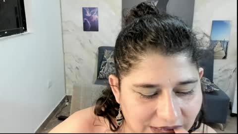 Snapshot of alinabozz1 chatting on 11, 6, 2026 alinabozz1 online show from 11, 6, 2026