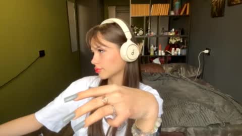 Alice online show from 15, 10, 2025