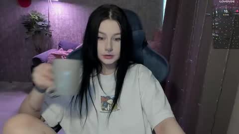 Aline Greeeen online show from 5, 3, 2026