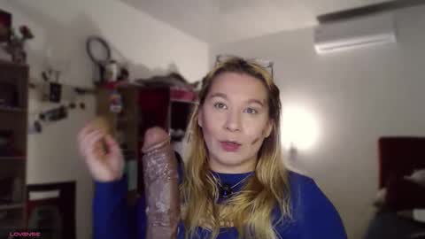 Snapshot of alisa_u chatting on 1, 6, 2026 alisa_u online show from 1, 6, 2026
