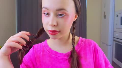 Snapshot of alise_kitty chatting on 6, 2, 2025 alise online show from 6, 2, 2025