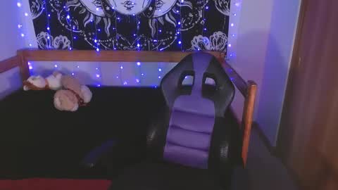 alisha17love online show from 16, 11, 2025