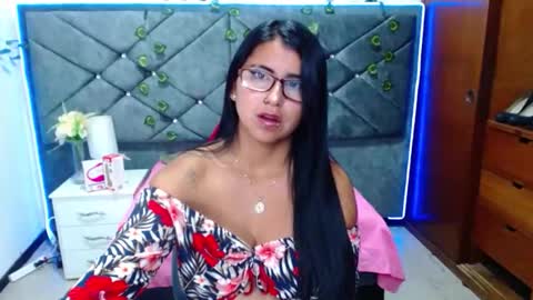 alisha_gamskar13 online show from 30, 4, 2026