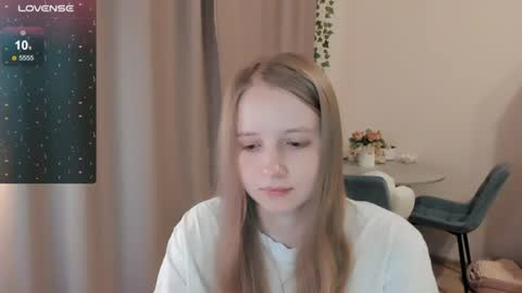 Snapshot of alisha_ley chatting on 13, 6, 2026 Alya online show from 13, 6, 2026