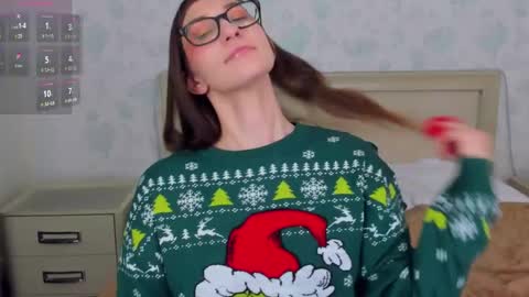 Snapshot of alishamurray chatting on 15, 12, 2024 Alina online show from 15, 12, 2024