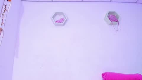 Alisia online show from 9, 12, 2024