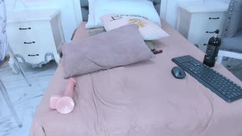 Alison online show from 15, 9, 2025