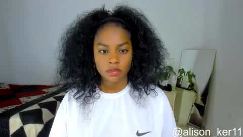 Sofias house online show from 25, 10, 2025