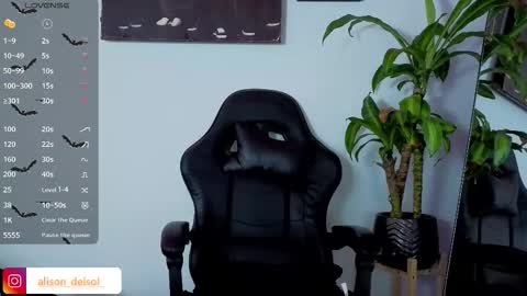 alison_wynter online show from 9, 11, 2025