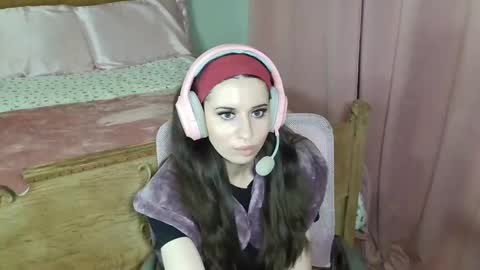 Alison Fields online show from 13, 2, 2026