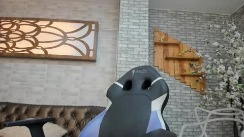 alisonn_doll online show from 2, 2, 2026