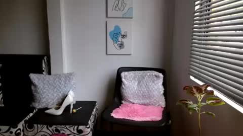 Snapshot of alisonturbay chatting on 19, 6, 2026 Alisonturbay online show from 19, 6, 2026