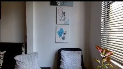 Snapshot of alisonturbay chatting on 6, 7, 2026 Alisonturbay online show from 6, 7, 2026